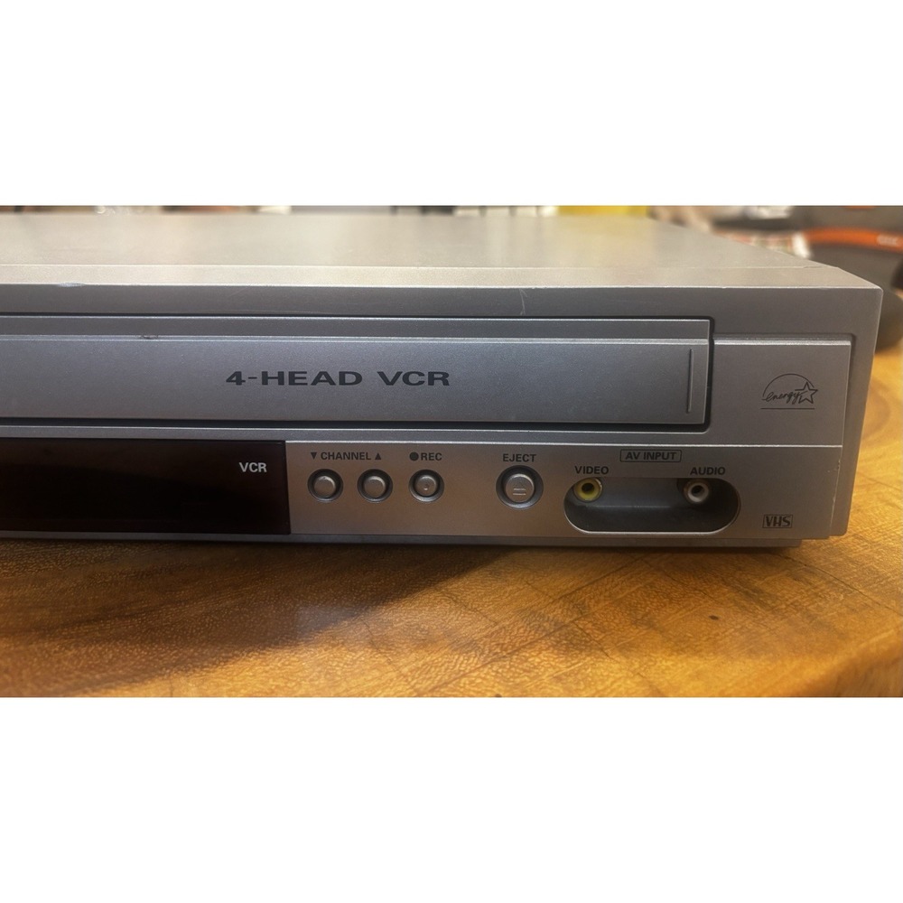 Sanyo DVW-7100 DVD VCR Combo Player 4-Head VHS Recorder No Remote